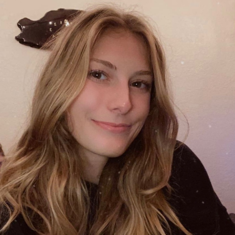 Meet your Posher, Breana